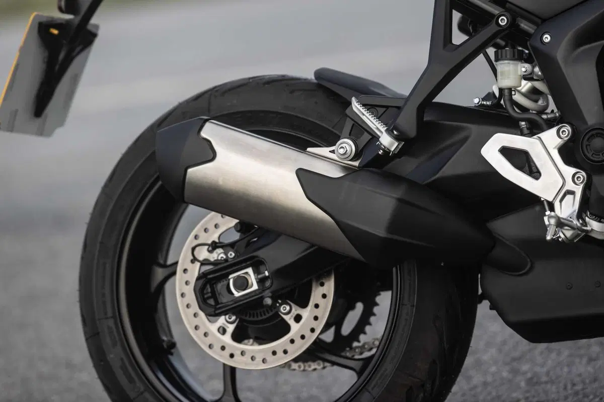 Triumph Tiger Sport 800: Sportiva per diletto (22)