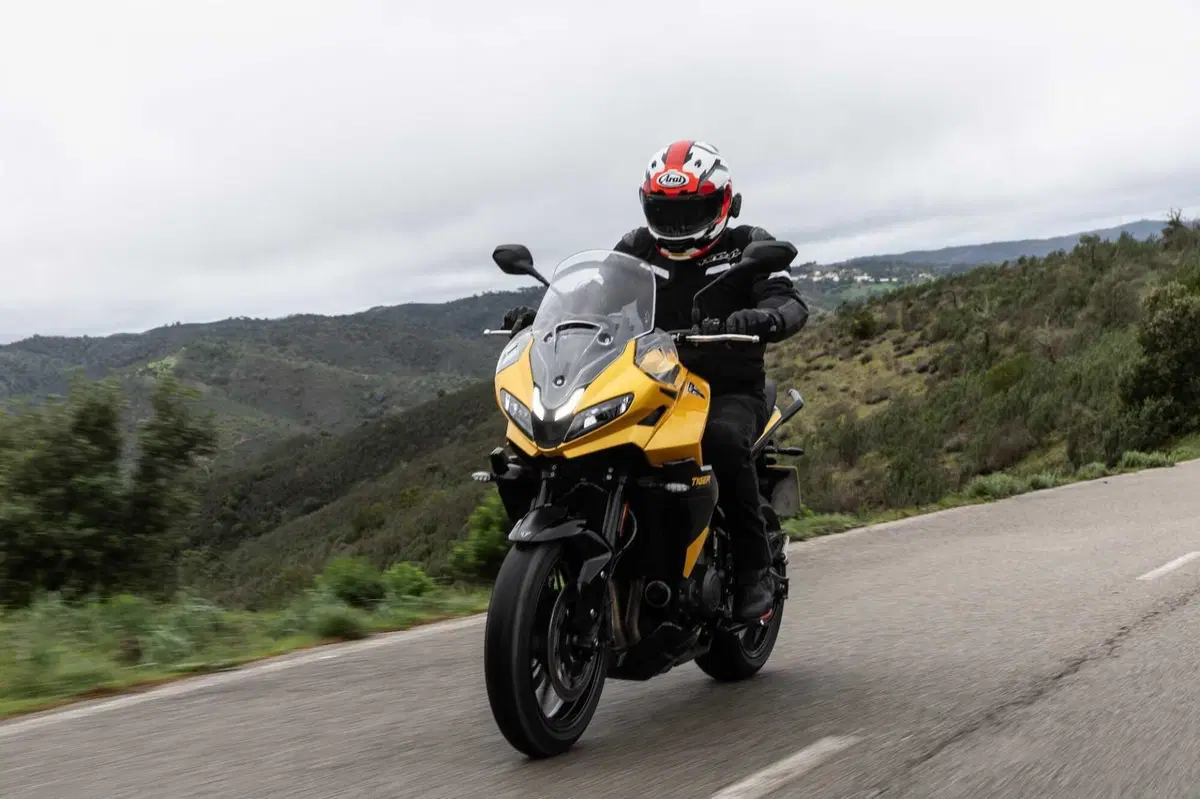 Triumph Tiger Sport 800: Sportiva per diletto (27)