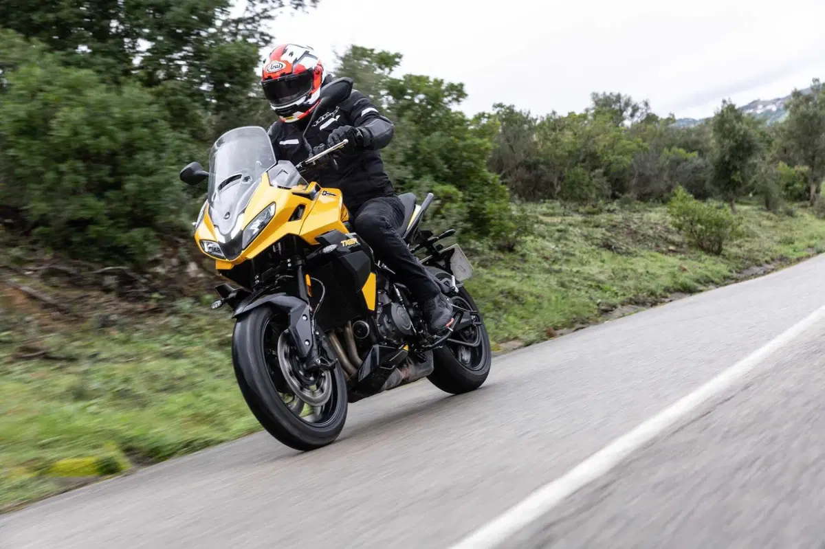 Triumph Tiger Sport 800: Sportiva per diletto (28)