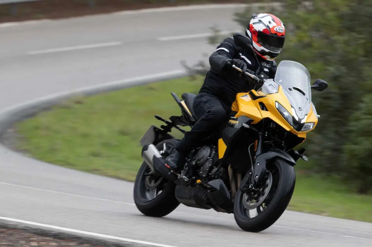Triumph Tiger Sport 800: Sportiva per diletto (29)