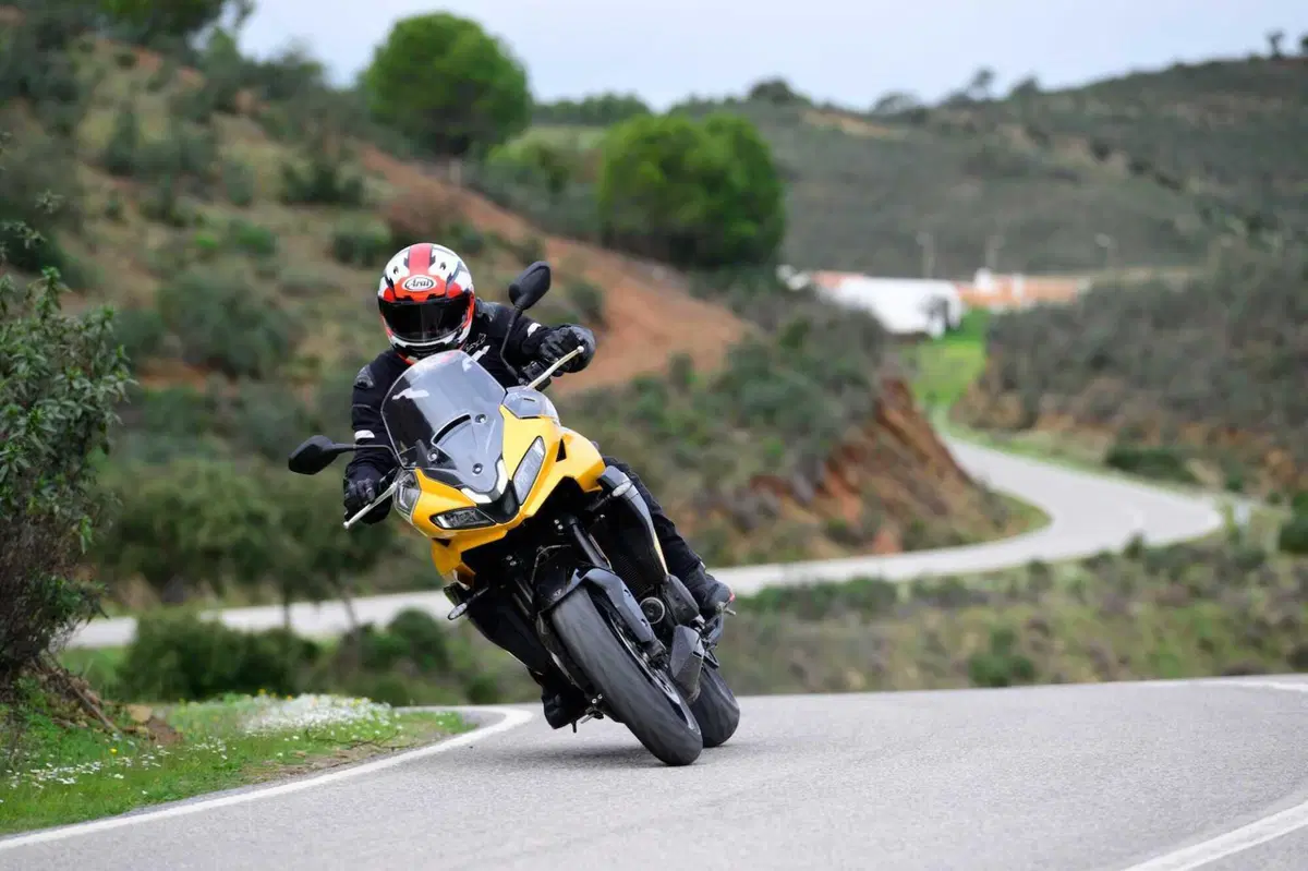 Triumph Tiger Sport 800: Sportiva per diletto (35)