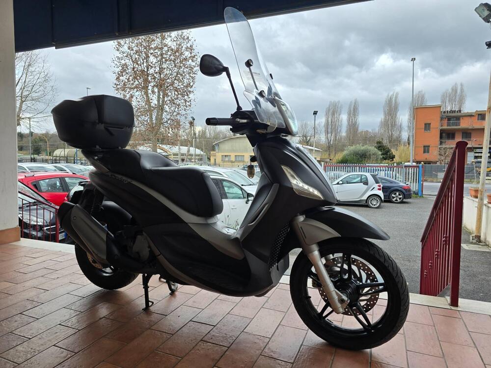 Piaggio Beverly 350 SportTouring ie ABS (2011 - 17)