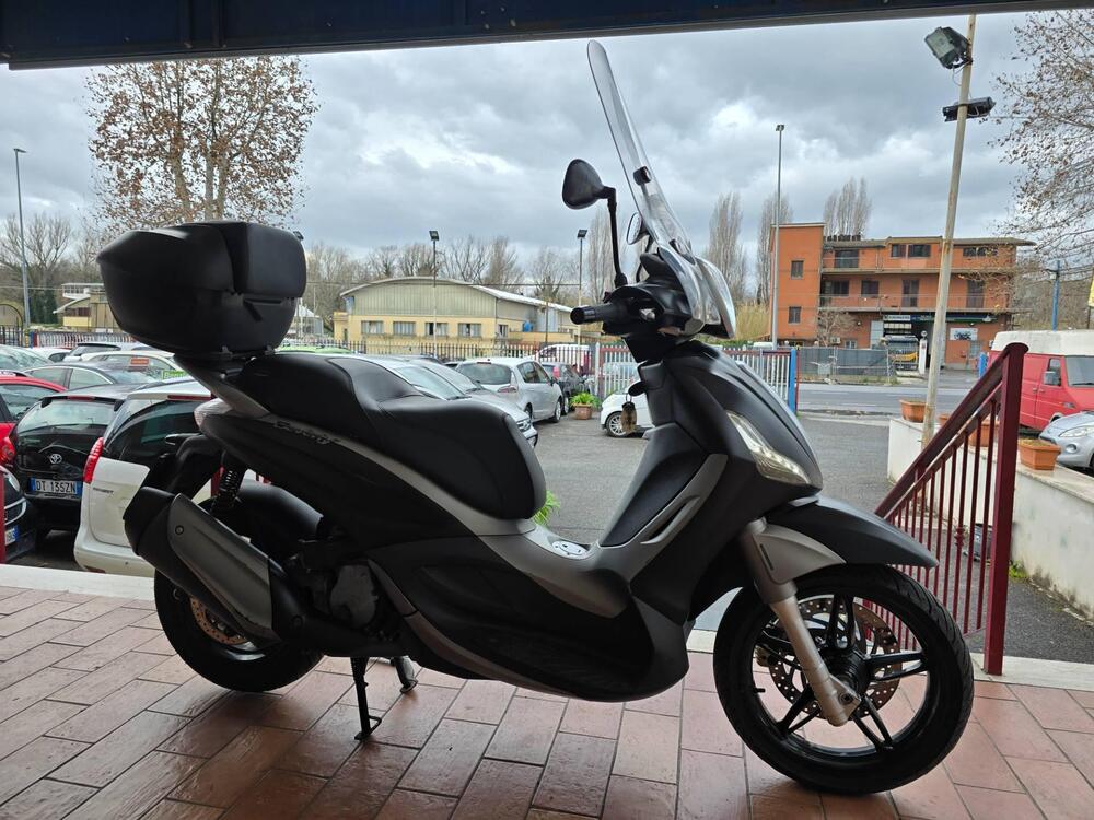 Piaggio Beverly 350 SportTouring ie ABS (2011 - 17) (3)