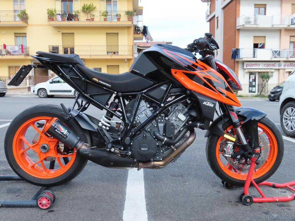 KTM 1290 Super Duke R (2019) (5)