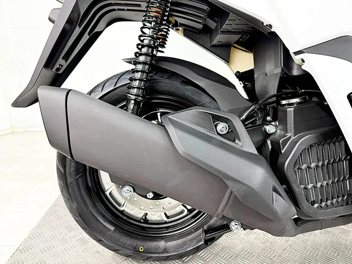 Voge Sfida SR16 125 (2025 - 26) (6)