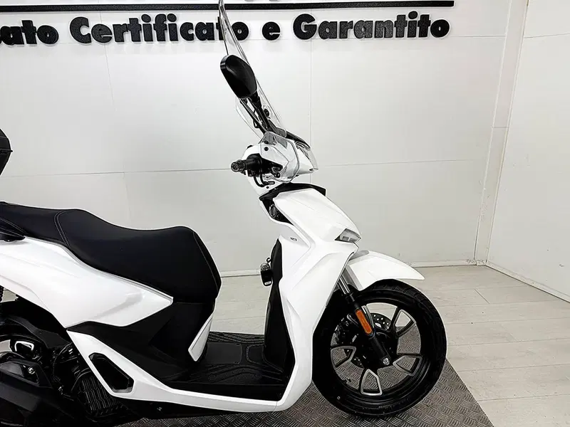 Voge Sfida SR16 125 (2025 - 26) (2)