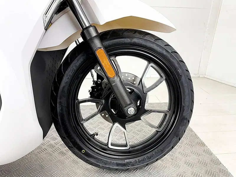 Voge Sfida SR16 125 (2025 - 26) (8)