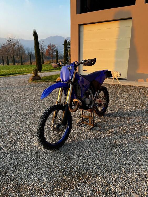 Yamaha YZ 125 (2021) (3)