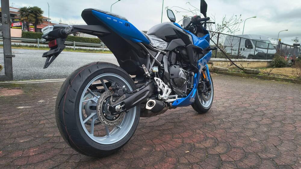 Suzuki GSX-8R (2024 - 25) (5)