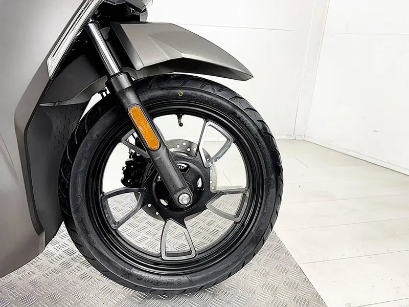 Voge Sfida SR16 125 (2025 - 26) (9)