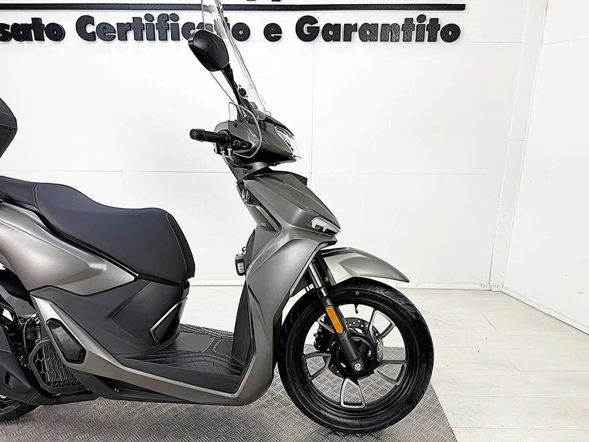 Voge Sfida SR16 125 (2025 - 26) (8)