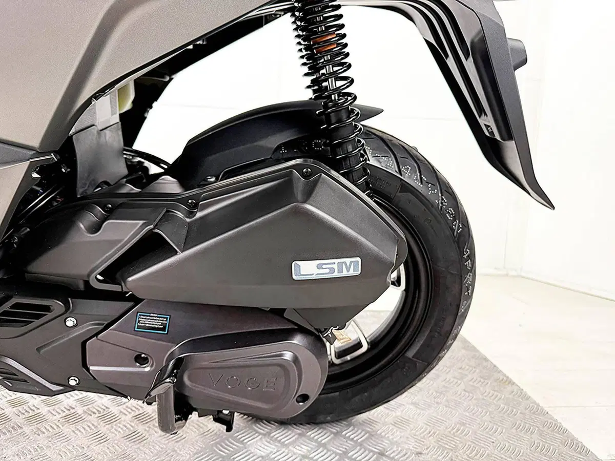Voge Sfida SR16 125 (2025 - 26) (15)