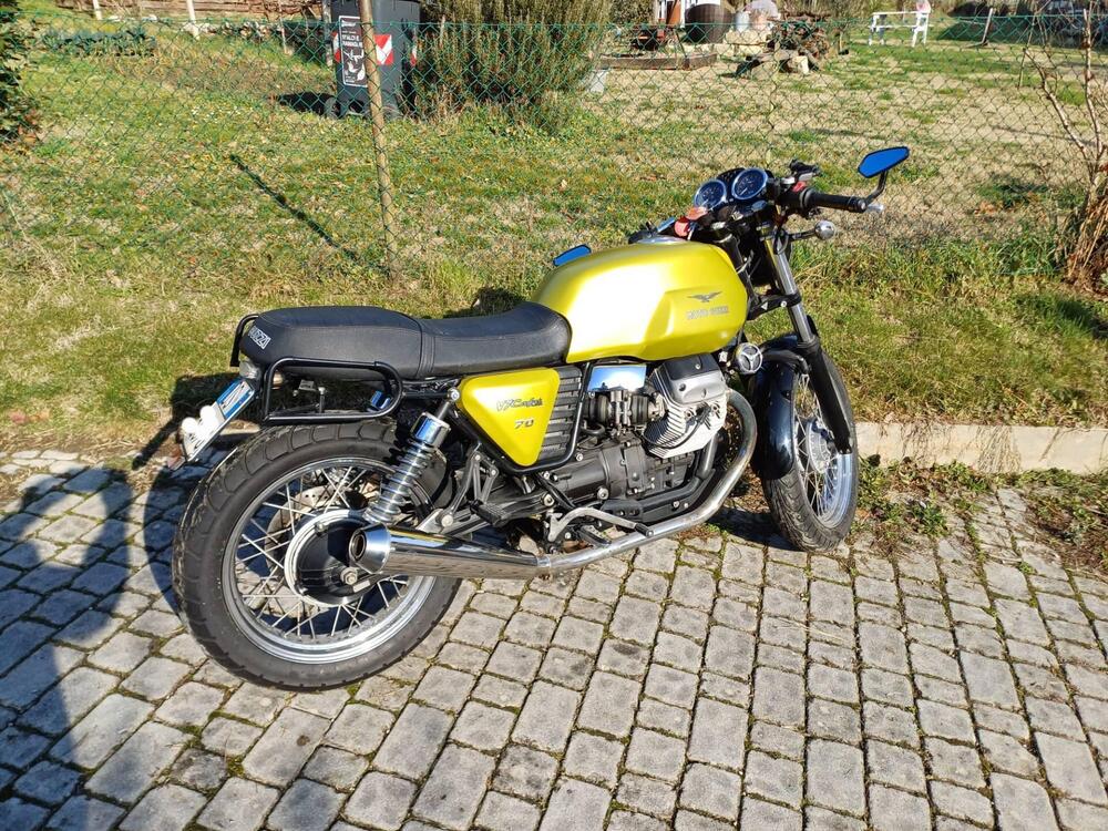 Moto Guzzi V7 Cafè Classic (2009 - 12) (5)