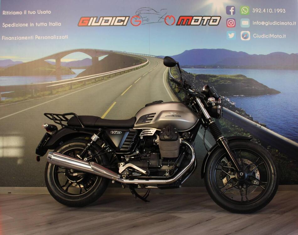 Moto Guzzi V7 II Stone (2015 - 17)