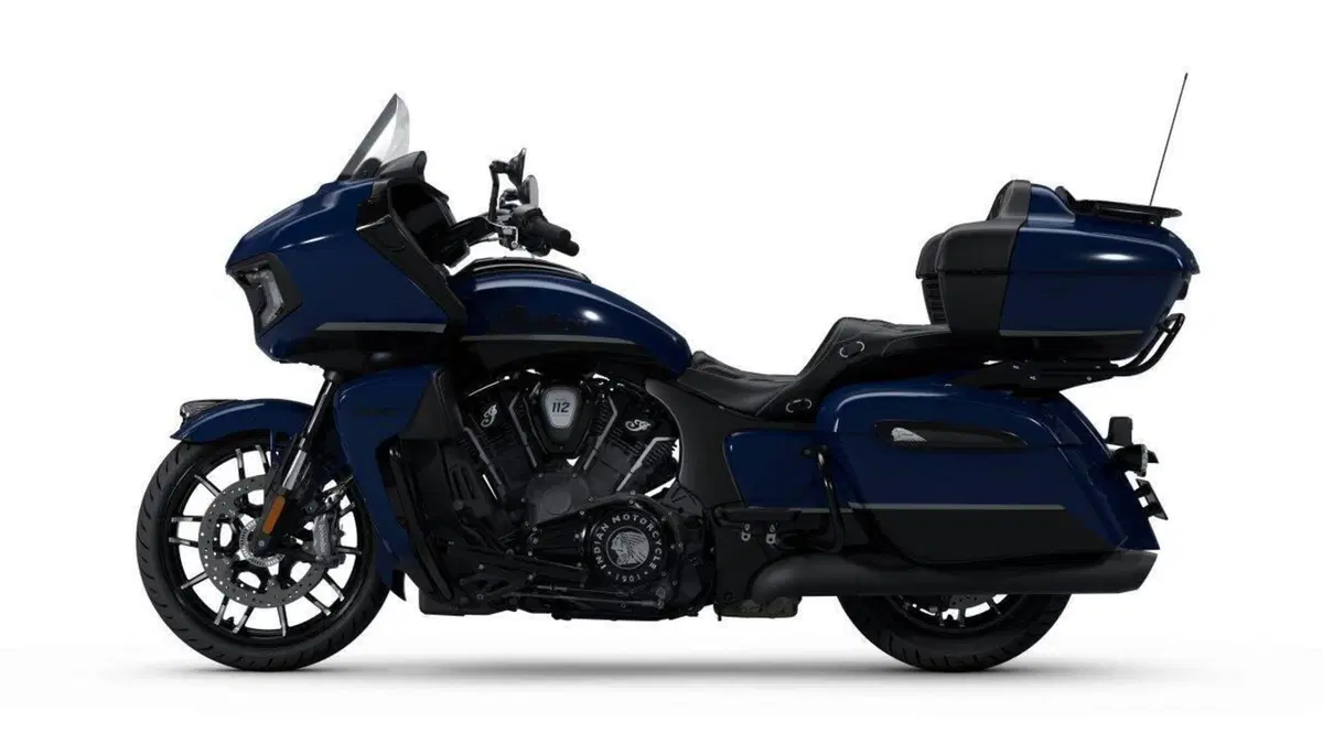 Indian Pursuit 1834 Powerplus Dark Horse (2025 - 26) (3)
