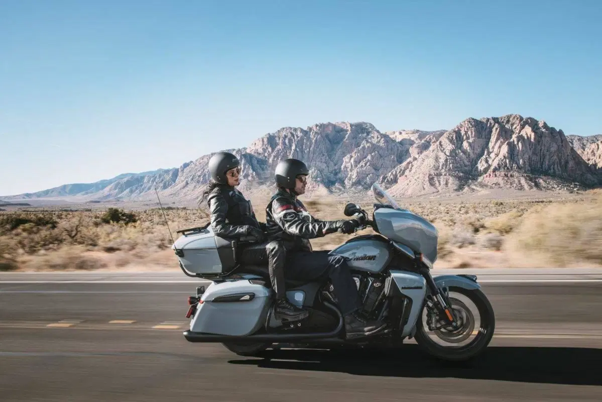 Indian Roadmaster 1834 Powerplus Dark Horse (2025 - 26) (11)