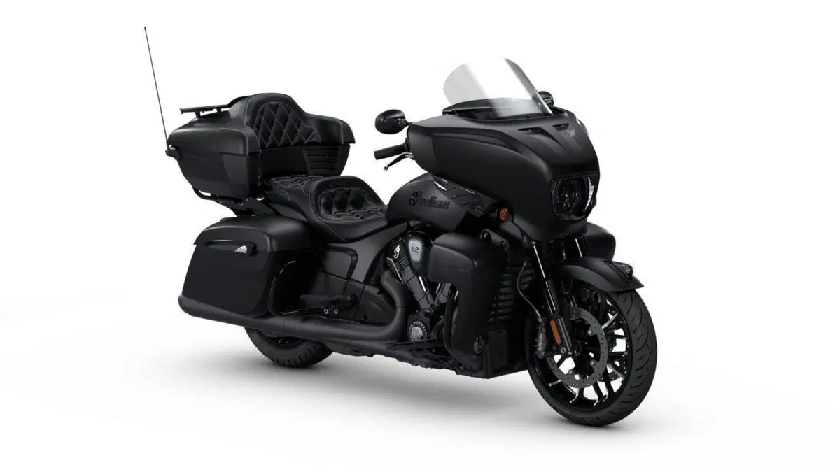 Indian Roadmaster 1834 Powerplus Dark Horse (2025 - 26) (4)