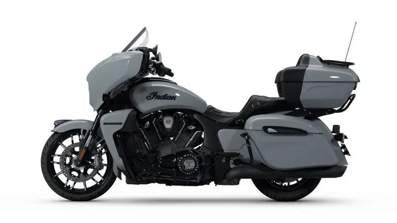 Indian Roadmaster 1834 Powerplus Dark Horse (2025 - 26) (2)