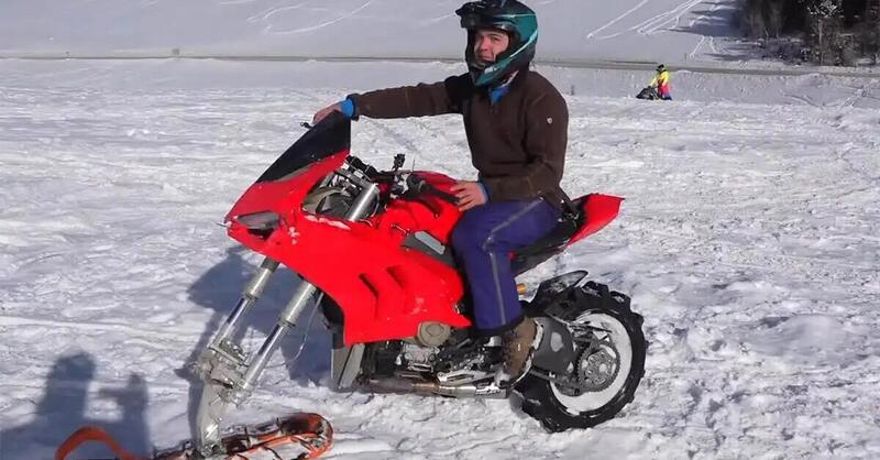 Moto e neve: non un gran binomio. A meno che non abbiate questa Panigale V4!