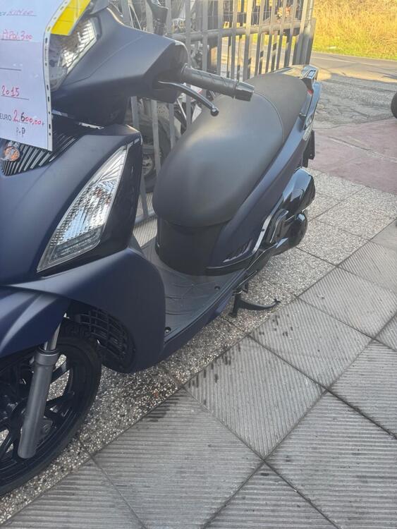 Kymco People 300i GT ABS (2010 - 17) (4)