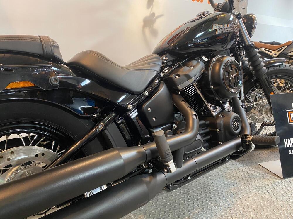 Harley-Davidson 107 Street Bob (2018 - 20) - FXBB (3)