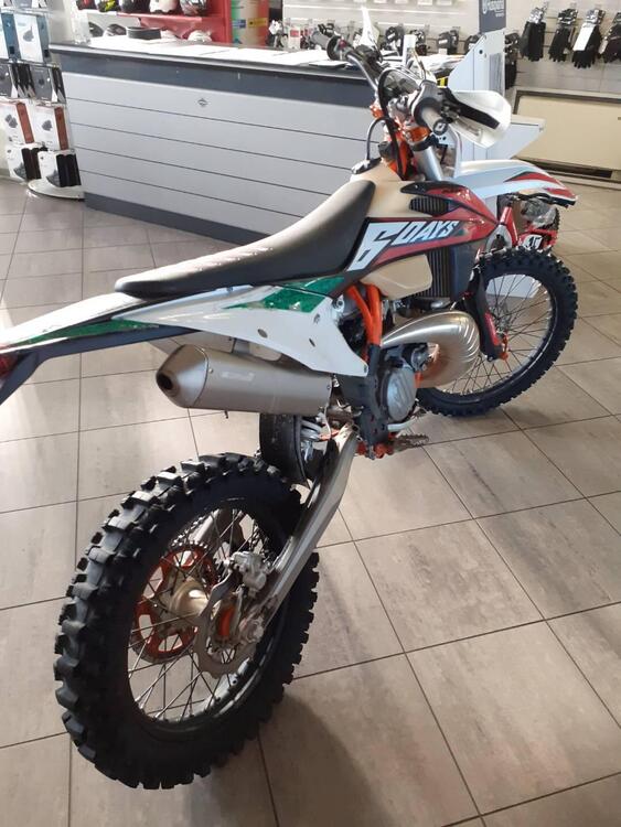 KTM 250 EXC TPI Six Days (2020) (5)