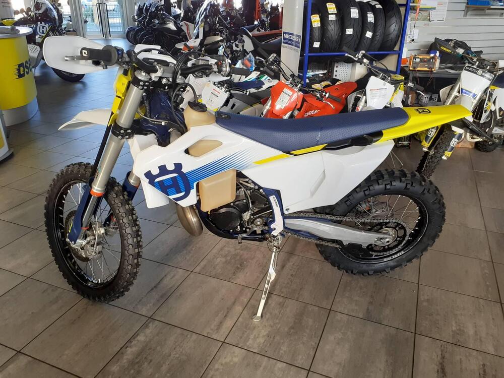 Husqvarna TE 250 (2024) (2)