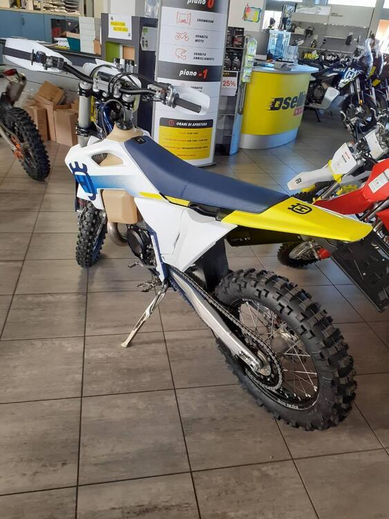 Husqvarna TE 250 (2024) (3)