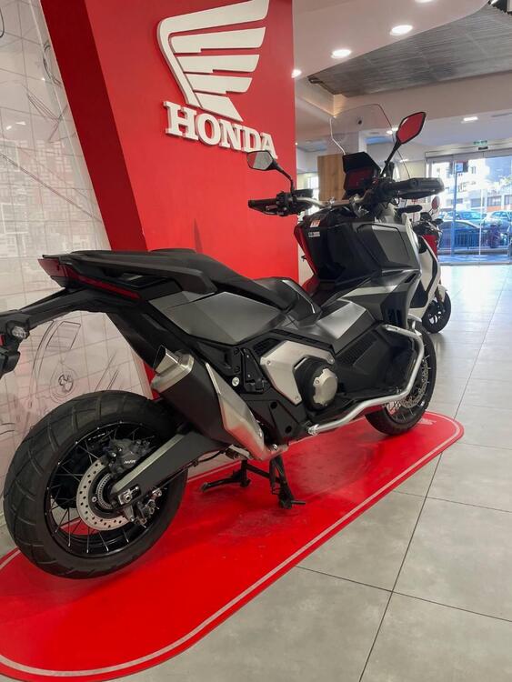 Honda X-ADV 750 DCT (2021 - 24) (5)