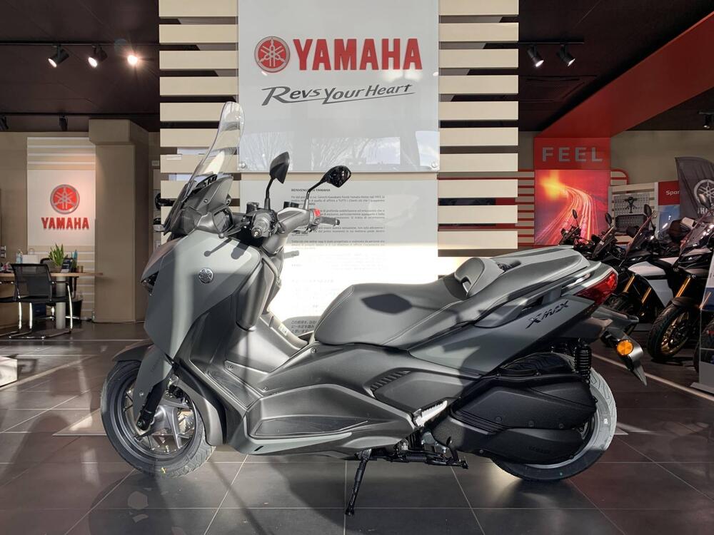 Yamaha X-Max 300 (2025)