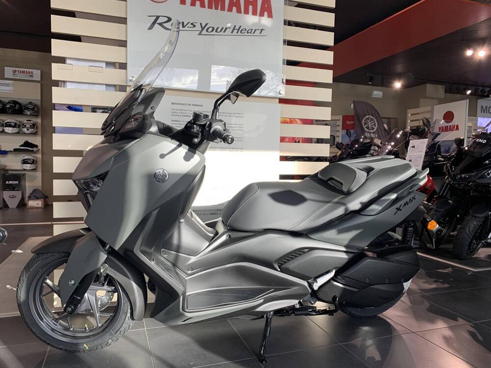 Yamaha X-Max 300 (2025) (2)