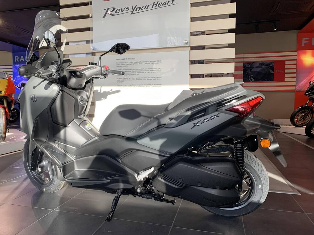 Yamaha X-Max 300 (2025) (3)