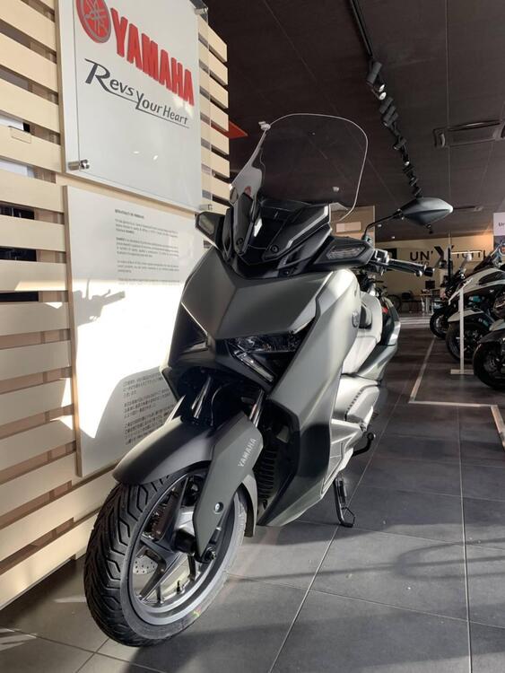 Yamaha X-Max 300 (2025) (4)