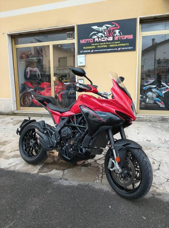 MV Agusta Turismo Veloce 800 Rosso (2021 - 23) (2)