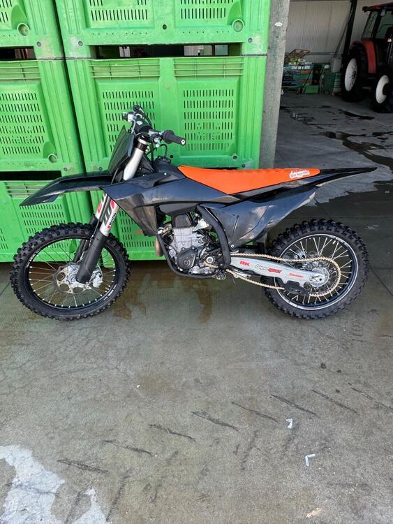 KTM 450 SX-F (2023) (2)