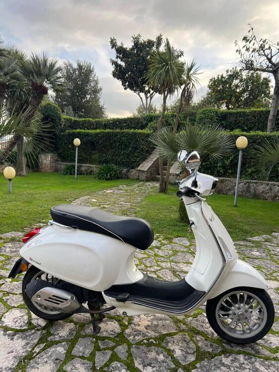 Vespa Sprint 50 4T 3V (2014 - 17) (2)