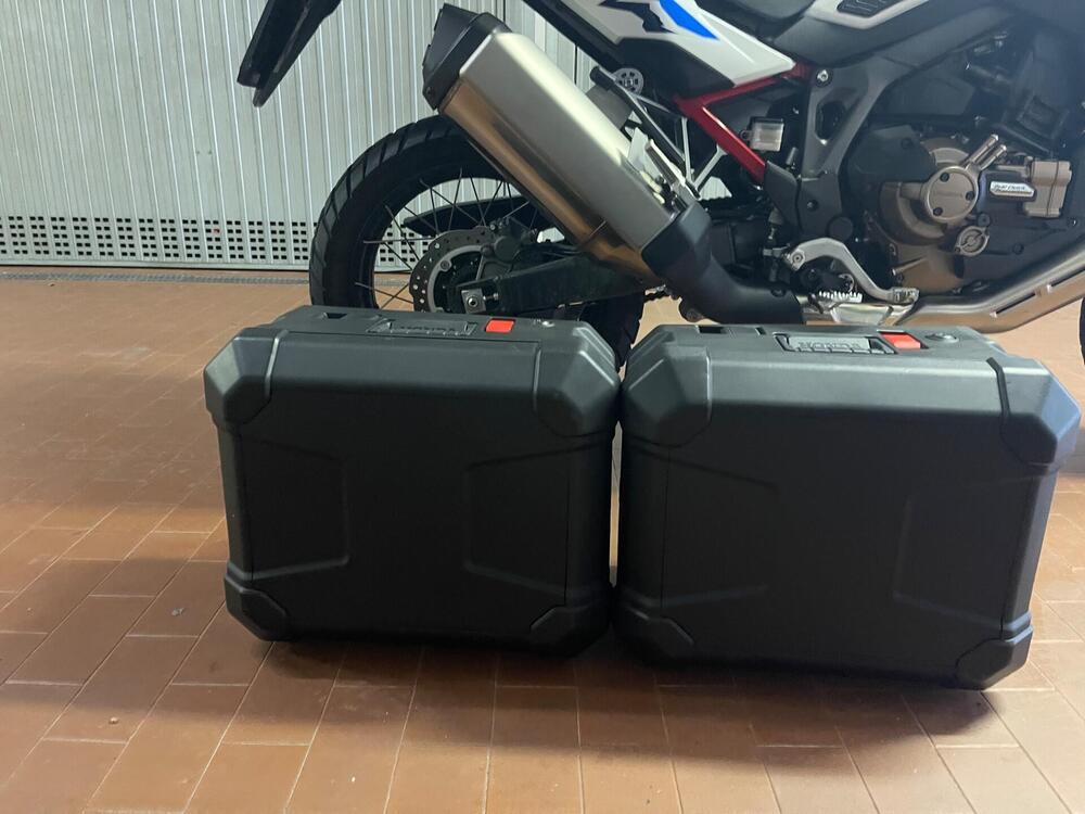 Honda Africa Twin CRF 1100L ES DCT (2024 - 25) (5)