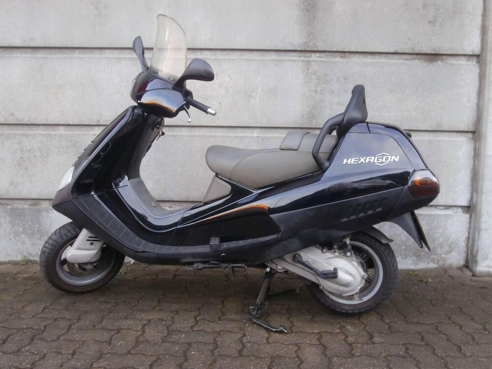 Piaggio Hexagon 180 LXT Cat (4)