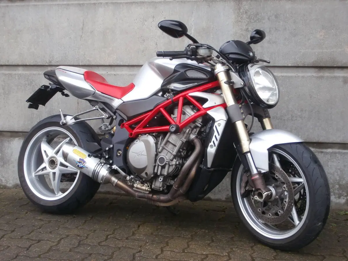 MV Agusta Brutale 910 S (2005 - 11) (4)