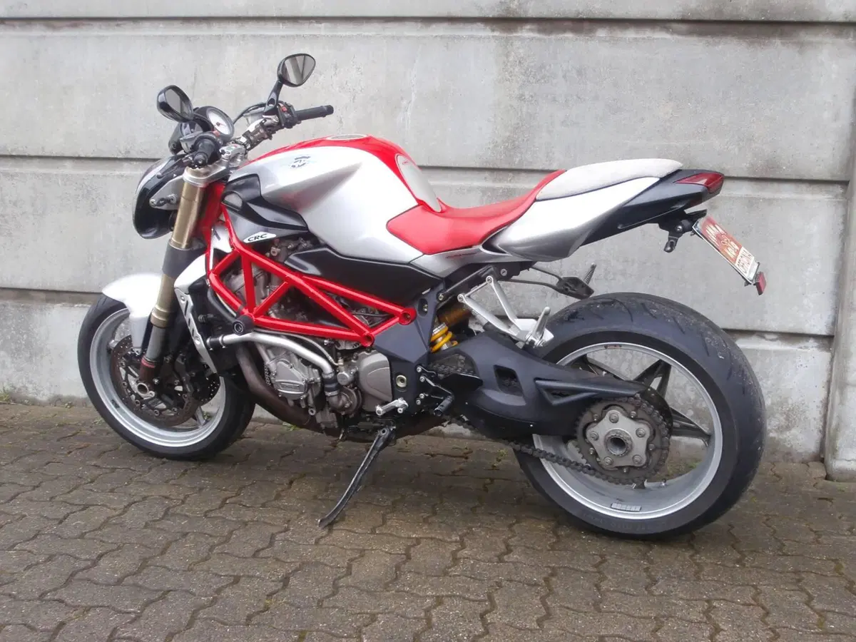 MV Agusta Brutale 910 S (2005 - 11) (3)