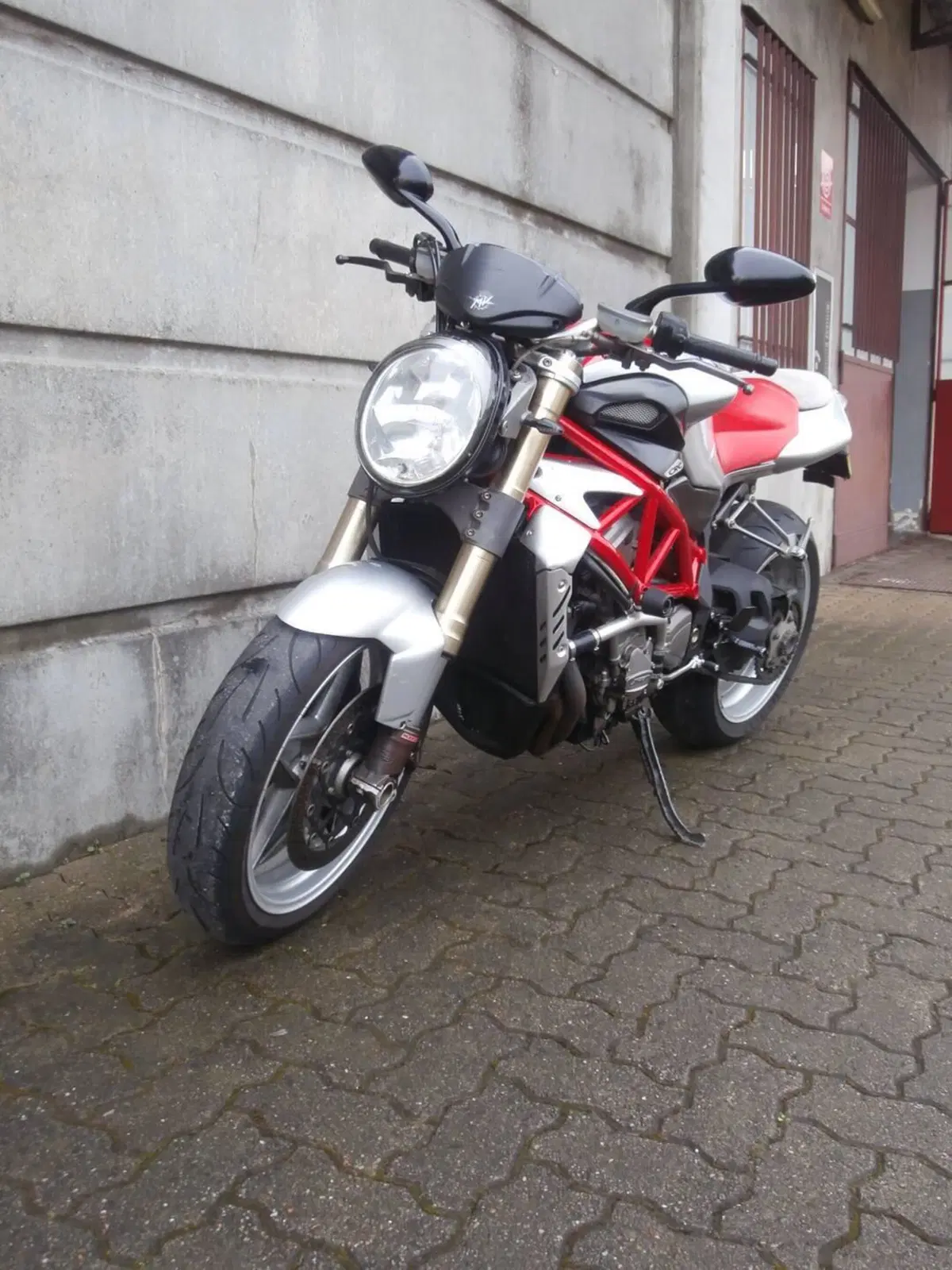MV Agusta Brutale 910 S (2005 - 11) (10)