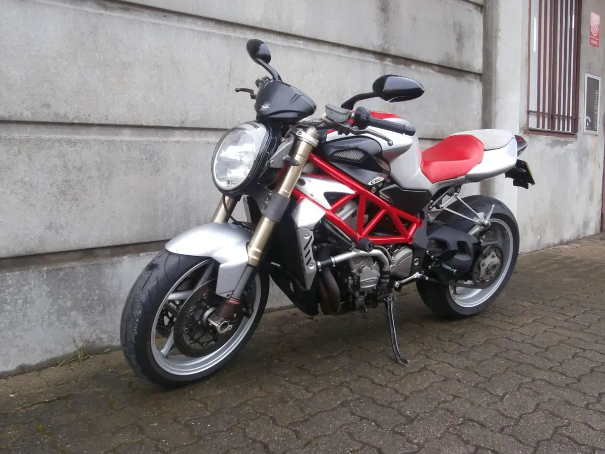 MV Agusta Brutale 910 S (2005 - 11) (5)