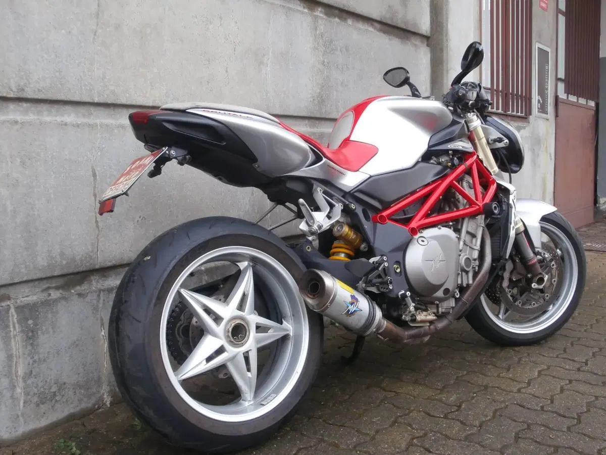 MV Agusta Brutale 910 S (2005 - 11) (9)