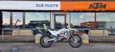 Husqvarna TE 300 (2024) usata