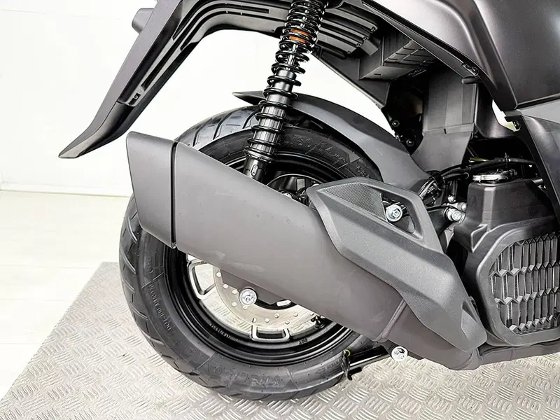 Voge Sfida SR16 125 (2025 - 26) (6)