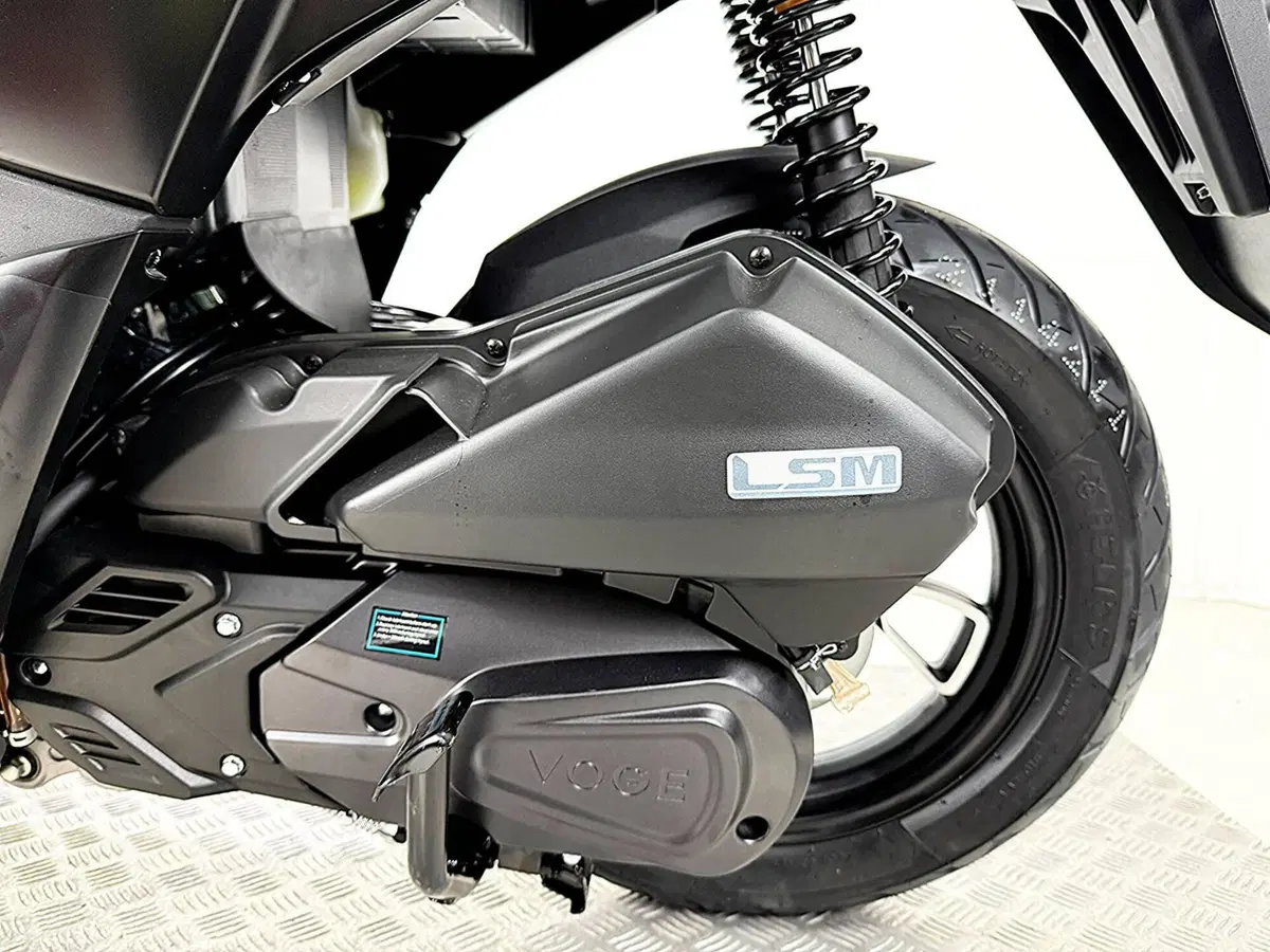 Voge Sfida SR16 125 (2025 - 26) (15)