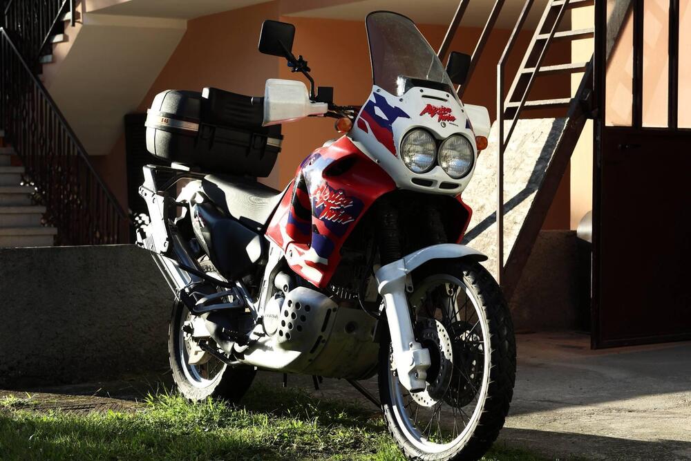 Honda Africa Twin XRV 750 (1996 - 02) (2)