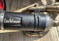 Scarico completo Leovince per Triumph Trident 660/