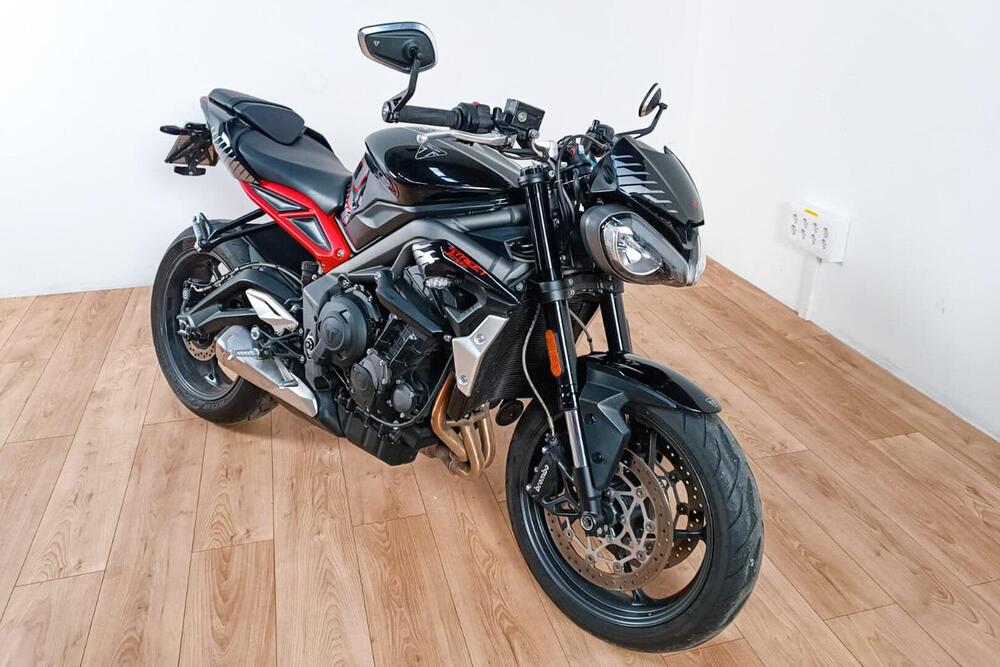 Triumph Street Triple 765 R (2023 - 25) (2)