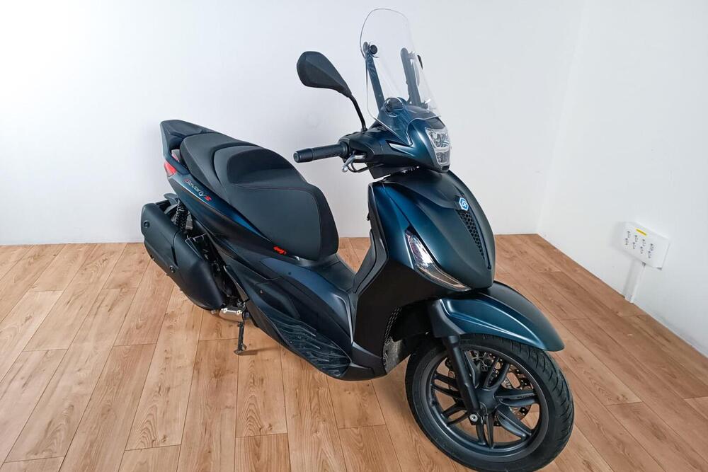 Piaggio Beverly 400 ABS-ASR (2021 - 25) (2)